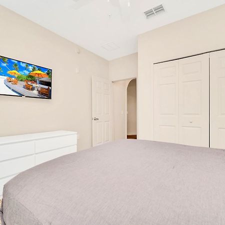 Bright & Modern 2Br Condo With Pool & Hot Tub, Near Disney! Orlando Exterior foto